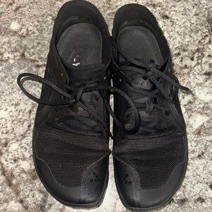 Vivo Barefoot Men's Black Mesh Athletic Shoes